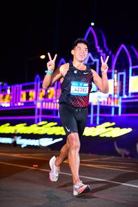 BIB: 42382
                            <button type="button" onclick="openModal(22860921)" class="btn btn-primary btn-sm float-right btn-popup" data-toggle="modal" data-target=".modal-high-quality">
                        <i class="fas fa-shopping-cart"></i> Add to Cart
                    </button>
                                            <button type="button" onclick="isThisMe(22860921, true)" class="btn btn-success btn-sm float-right btn-popup btn-isme hidden" data-toggle="tooltip" data-placement="bottom" title="นี่คือรูปของคุณใช่ไหม คลิกที่นี่เพื่อเอาเข้าอัลบั้ม">
                        <i class="fas fa-plus"></i> Add to album
                    </button>
                    <button type="button" onclick="isThisMe(22860921, false)" class="btn btn-warning btn-sm float-right btn-popup btn-isnotme hidden">
                        <i class="fas fa-ban"></i> Remove from album
                    </button>